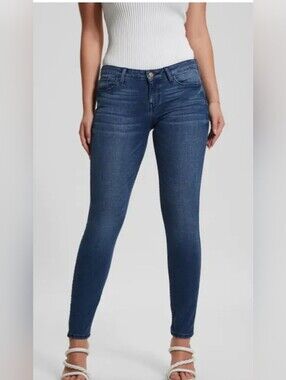 Guess Women’s Skinny Jeans Sexy Curve- Dark Wash Blue Size 28